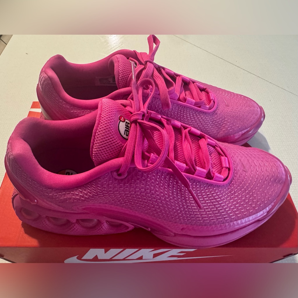 Nike Women's Air Max Dn Sneakers - Fuchsia